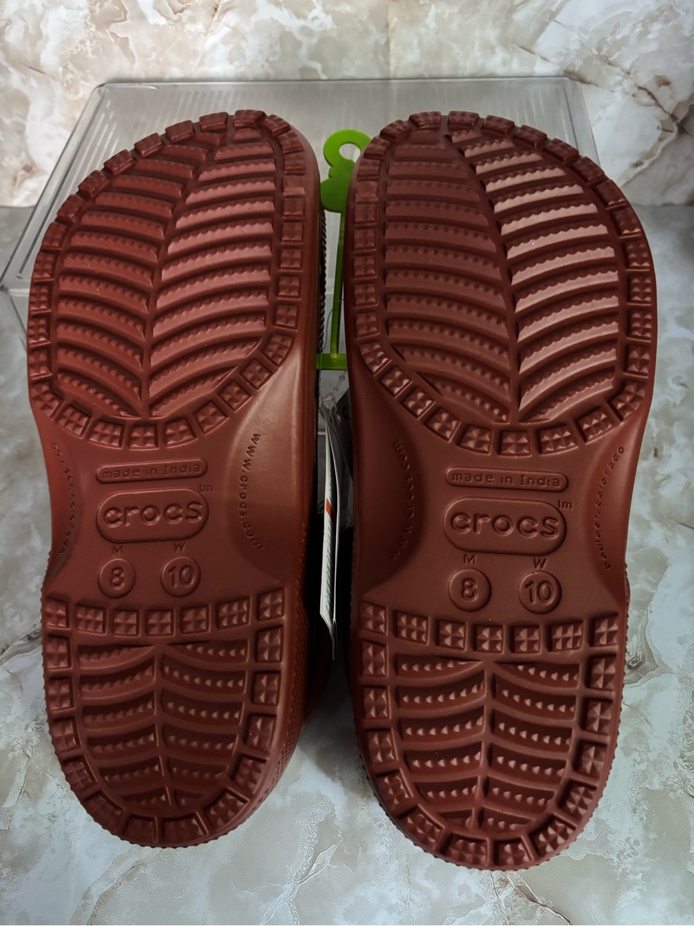 CROCS Classic Clog in Brick Brown 8 men’s 10 woman’s - Picture 3 of 3